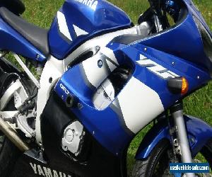 YAMAHA YZF-R6 