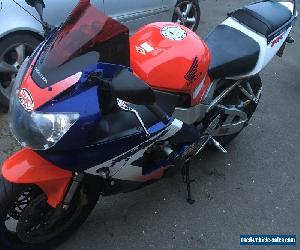 2001 HONDA CBR 900 RR RED