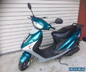 2005 hyosung EZ100 scooter