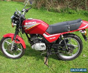 Suzuki GS 125 1990 1 years MOT