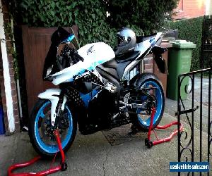 2009 (09) Honda CBR600 RR -9 Limited Edition Sports White only 16000 miles !!!!!