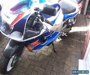 Suzuki GSXR 600 SRAD 2000 X plate