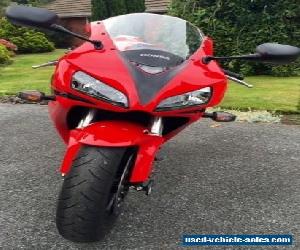 HONDA CBR 1000RR7 FIREBLADE 2009/59 Very Low Miles