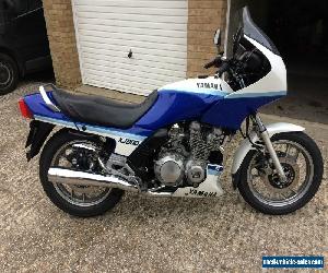 1995 YAMAHA  WHITE & BLUE