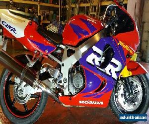 Honda CBR 900 RRW Fireblade 1998 -  Restored