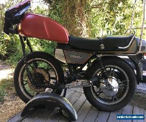 Suzuki GS1100G Damaged Frame, tanks and rare spare collectable parts 