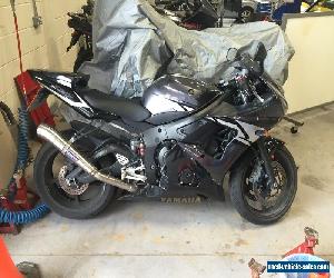 Yamaha R6 (lots of extras)