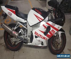 Suzuki gsxr 750 k1 2001