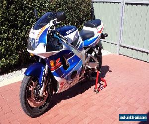 Suzuki GSX-R750 SRAD 1996