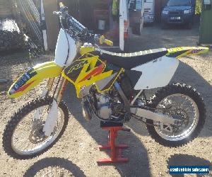 SUZUKI RM 250 2 STROKE