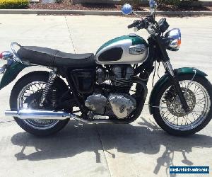 TRIUMPH BONNEVILLE 01/2002 MODEL 48505KMS PROJECT MAKE AN OFFER  