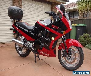 Kawasaki GPX750R 1989 - Stunning Original Condition - Low Mileage - Spares Incl