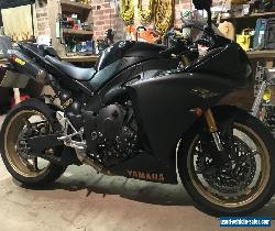 yamaha r1 in black BIG BANG version only 5800 miles for Sale