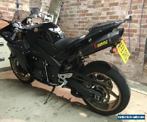 yamaha r1 in black BIG BANG version only 5800 miles