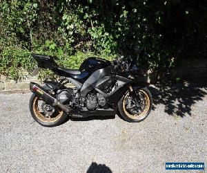 2011 KAWASAKI NINJA ZX10R - WITH AKRAPOVIC, QUICKSHIFTER, POWER COMMANDER ETC.