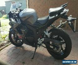 2010 Hyosung GT250R, Grey & Black, Only 11,000kms LAMS Approved for Sale