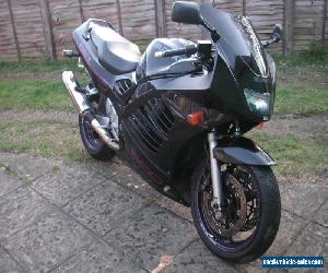 Suzuki RF900 for Sale