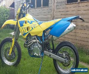 2004 HUSABERG FE 501 BLUE/YELLOW VERY ORIGINAL & IN EXCELLENT CONDITION