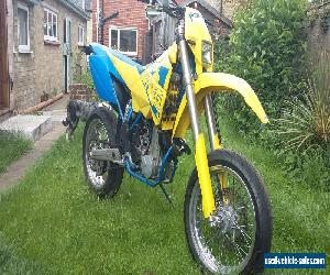 2004 HUSABERG FE 501 BLUE/YELLOW VERY ORIGINAL & IN EXCELLENT CONDITION