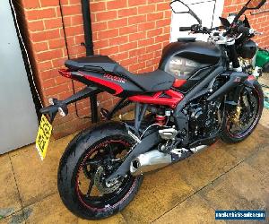 2016 TRIUMPH STREET TRIPLE DARK LTD EDITION ONLY 110 MILES 675cc STUNNING 