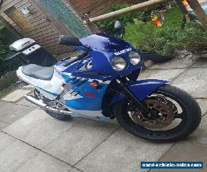 suzuki gsxr 400 gk71f