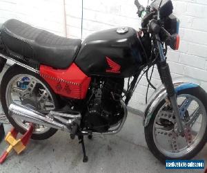 Honda  125 TD Superdream ( 2)