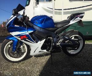 SUZUKI GSXR 600 L1 BLUE 2012