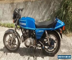 1981 SUZUKI GSX250 BLUE.