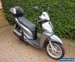 HONDA SH 300 Silver - 2011. 2750 Miles. Mint conditions. Heated Grips Leg Cover 