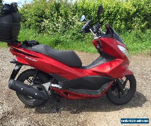 Honda PCX 125 Scooter with topbox, Datatool alarm and accessories