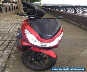 Honda PCX 125 Scooter with topbox, Datatool alarm and accessories