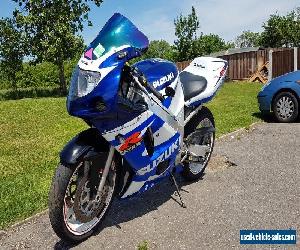 2001 SUZUKI GSX R600 K1 WHITE/BLUE