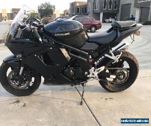HYOSUNG GT650 GT650R 02/2013 MODEL 2725KMS PROJECT MAKE AN OFFER