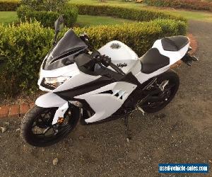 KAWASAKI NINJA 300 2014 MODEL IN ABSOLUTELY PERFECT CONDITION NEVER DROPPED YOSH