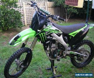 kx250f comes with soft drop stand! 2012 and manual.