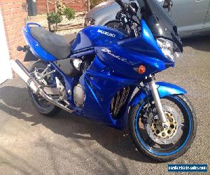 Suzuki GSF 600 S 2004only 7160 miles. Fully faired. Serviced and new exhaust