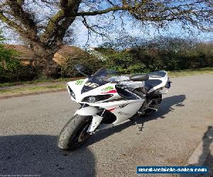 Yamaha R1 2010 Big Bang with low mileage.