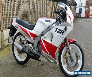 YAMAHA TZR125 MOTORCYCLE 1990