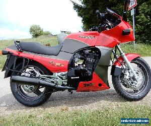 Kawasaki GPZ900R A7 in A1 style with ZRX1100 carbs Stunning & unique