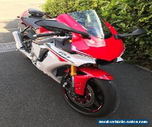 Yamaha R1 2015 (801miles)