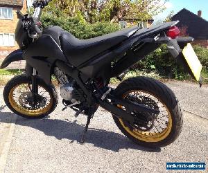 Yamaha XT125 X 2009. Super-Motard. Legal learner bike.