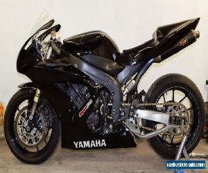 Yamaha R1 Race/Track bike