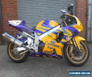 Suzuki GSXR 1000 K1 Corona/Alstare Replica  Low Miles