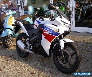 2013 HONDA CBR125 R FUEL INJECTION ONE MATURE OWNER