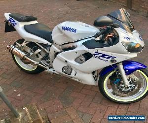 Yamaha R6 2001 Model 