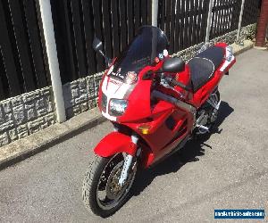 Honda VFR 750  in red nice very clean bike 