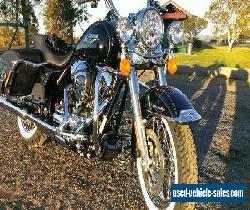 harley davidson road king classic 2014 only1300klm still under new bike wty for Sale