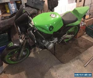 Yamah FZR 400 1990 project bike 