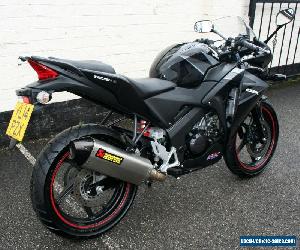 HONDA CBR 125 R BLACK 14 REG STUNNING MINT AKRAPOVIC ONE OWNER ONLY 1,900 MILES