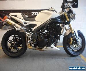 Triumph Speed Triple 1050 Naked Streetfighter